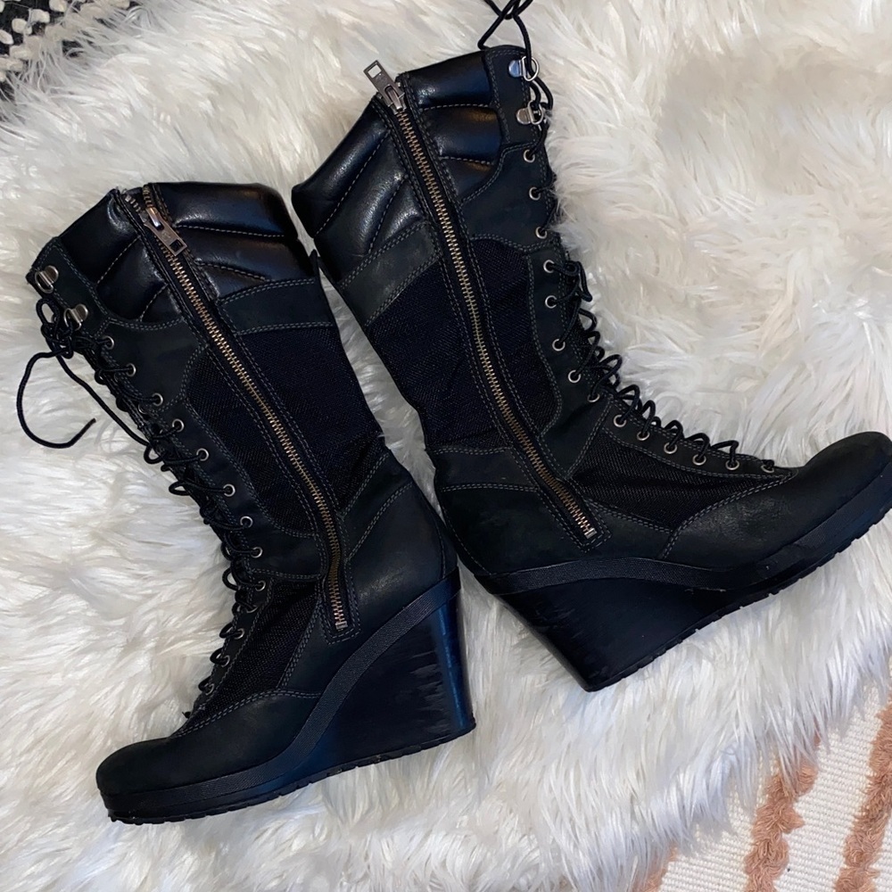 ‼️SOLD‼️DO NOT BUY! Timberland Y2K Women's Black Wedge Boots - Picture 3 of 10